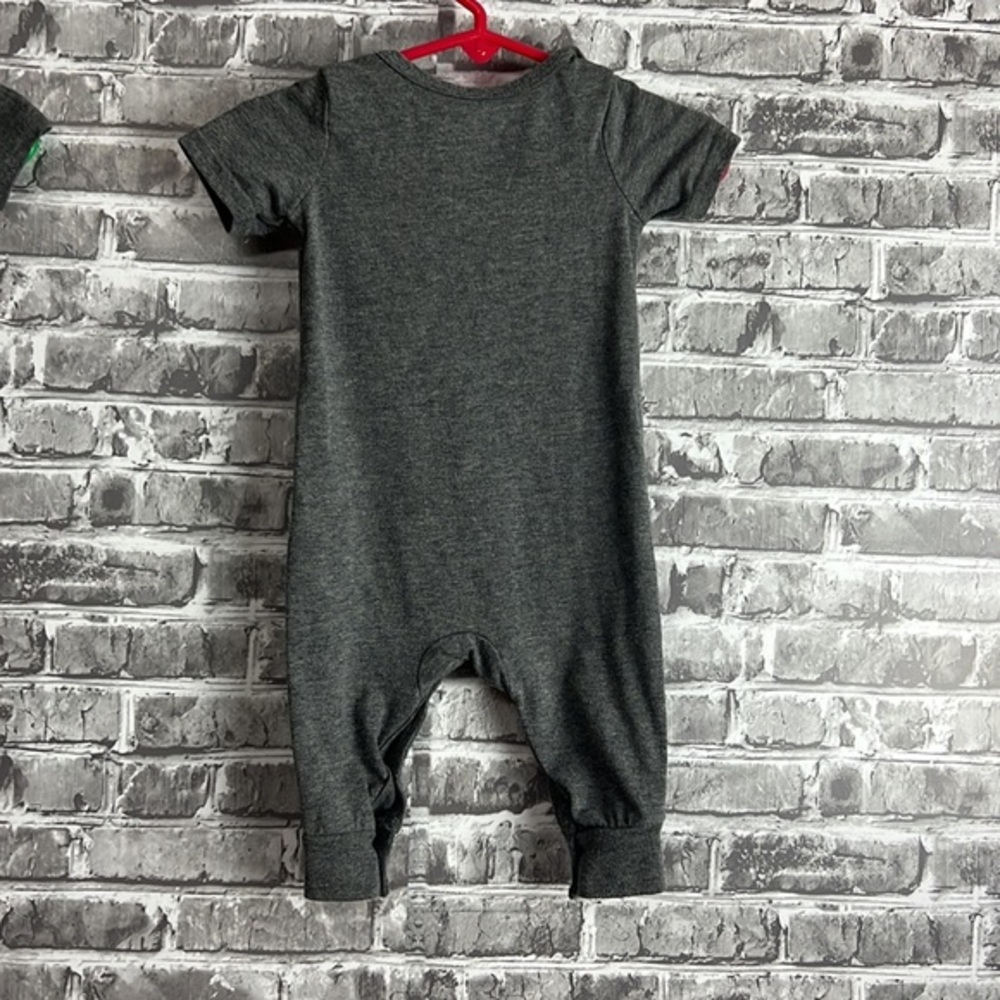 Mickey Mouse romper - Picture 6 of 6